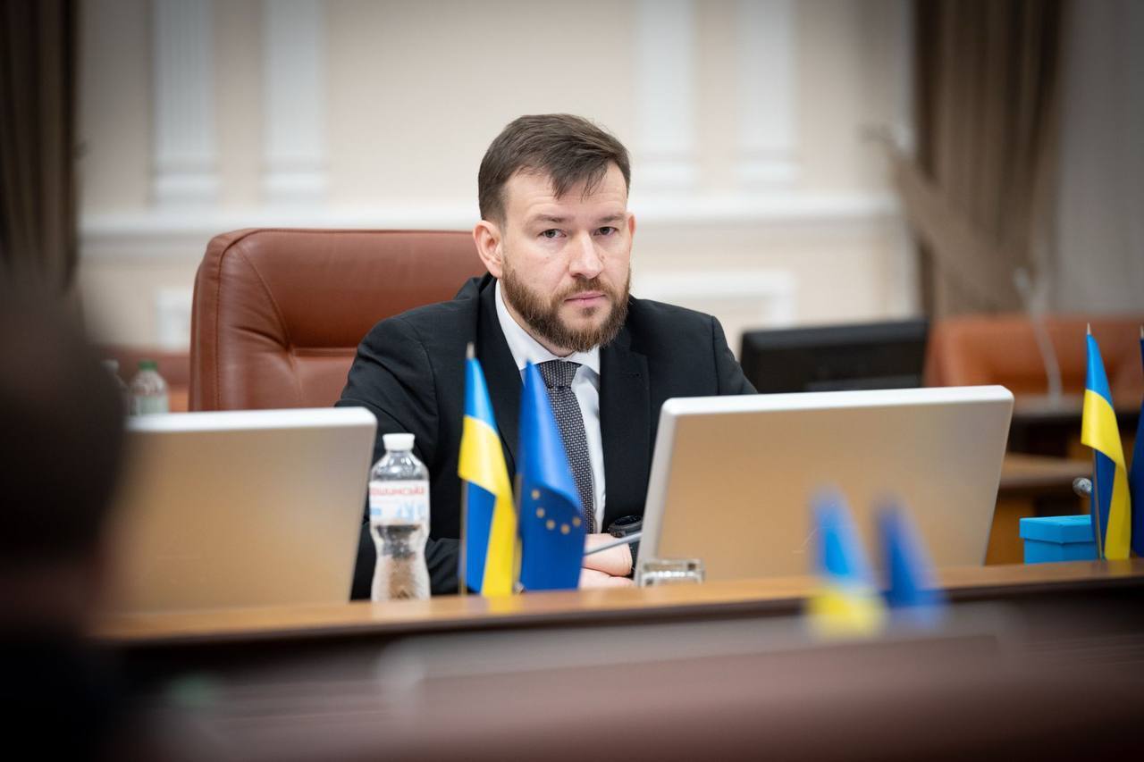 Гроші на генератори і спрощена процедура для СЕС на будівлях: уряд ухвалив програму "СвітлоДім"