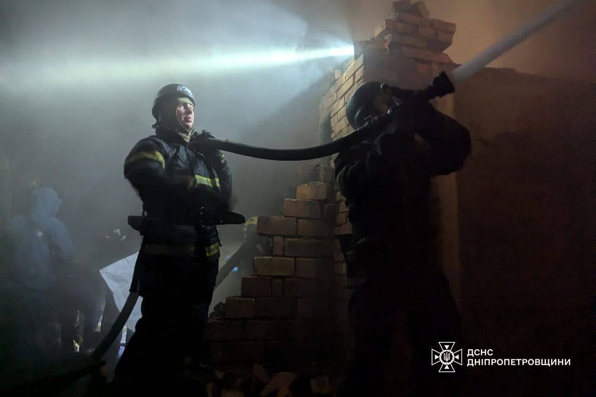 Россия атаковала дронами жилую застройку Кривого Рога: погибла женщина. Фото