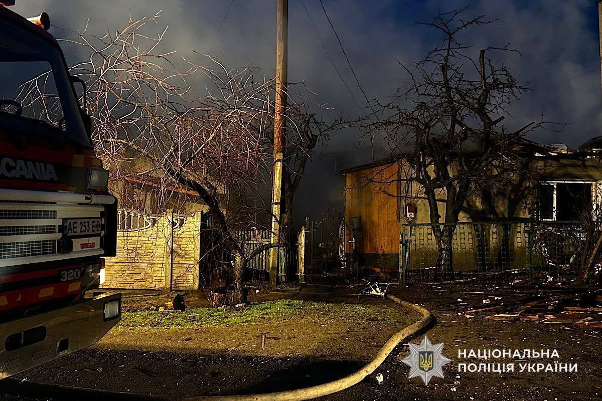 Россия атаковала дронами жилую застройку Кривого Рога: погибла женщина. Фото