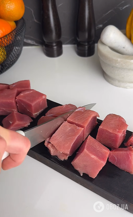 Смачна тушкована картопля з м'ясом на обід: ділимось ситним рецептом