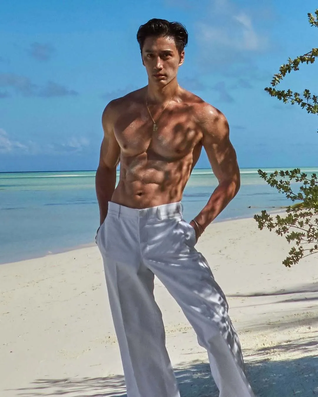 У 59 має вигляд 20-річного: секрет "зворотного старіння", який зробив сінгапурського дідуся сенсацією в мережі