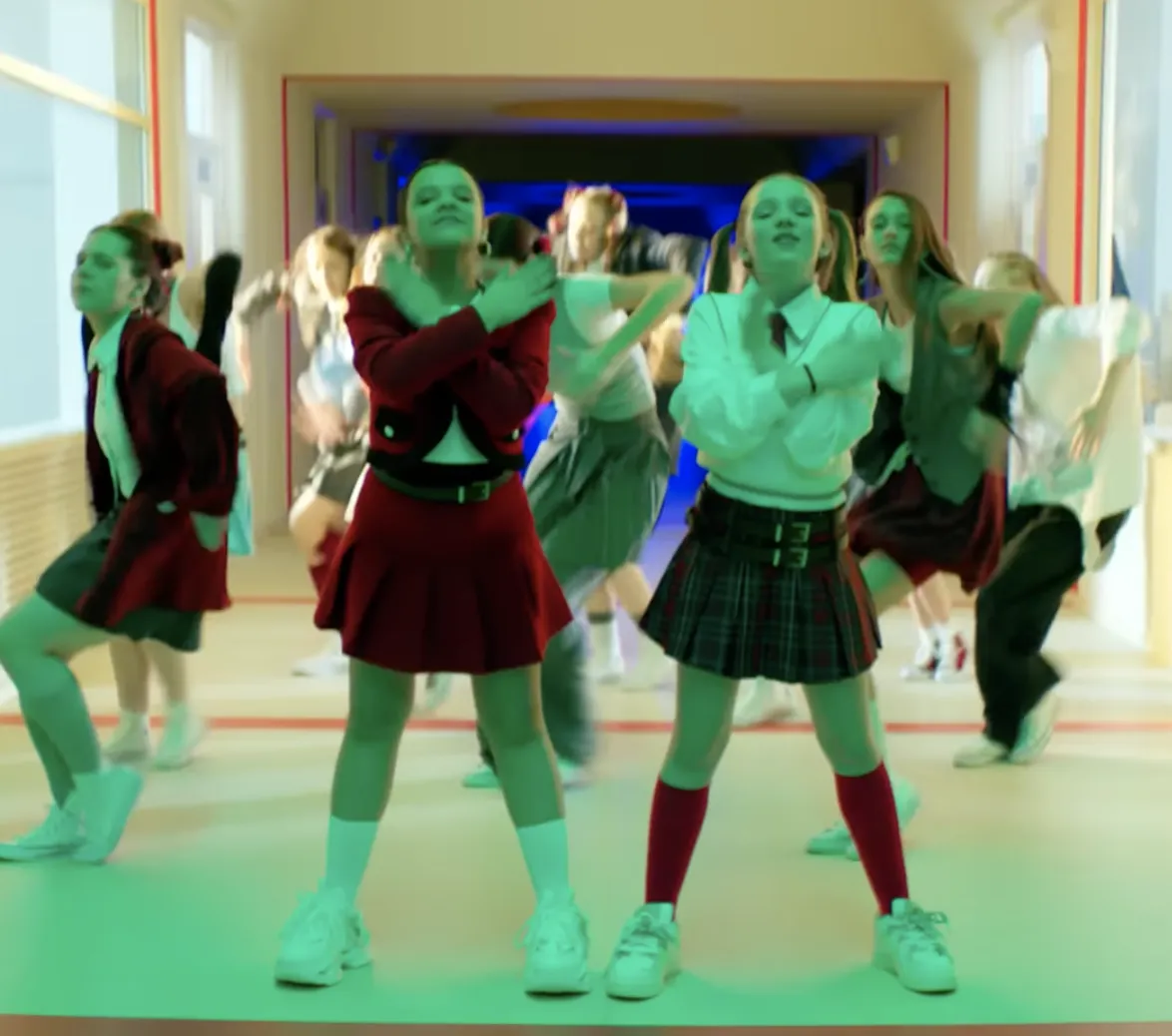 "Мозговая гниль" из России добралась до Британии: чем опасна песня "Сигма Бой", от которой безумствуют дети во всем мире