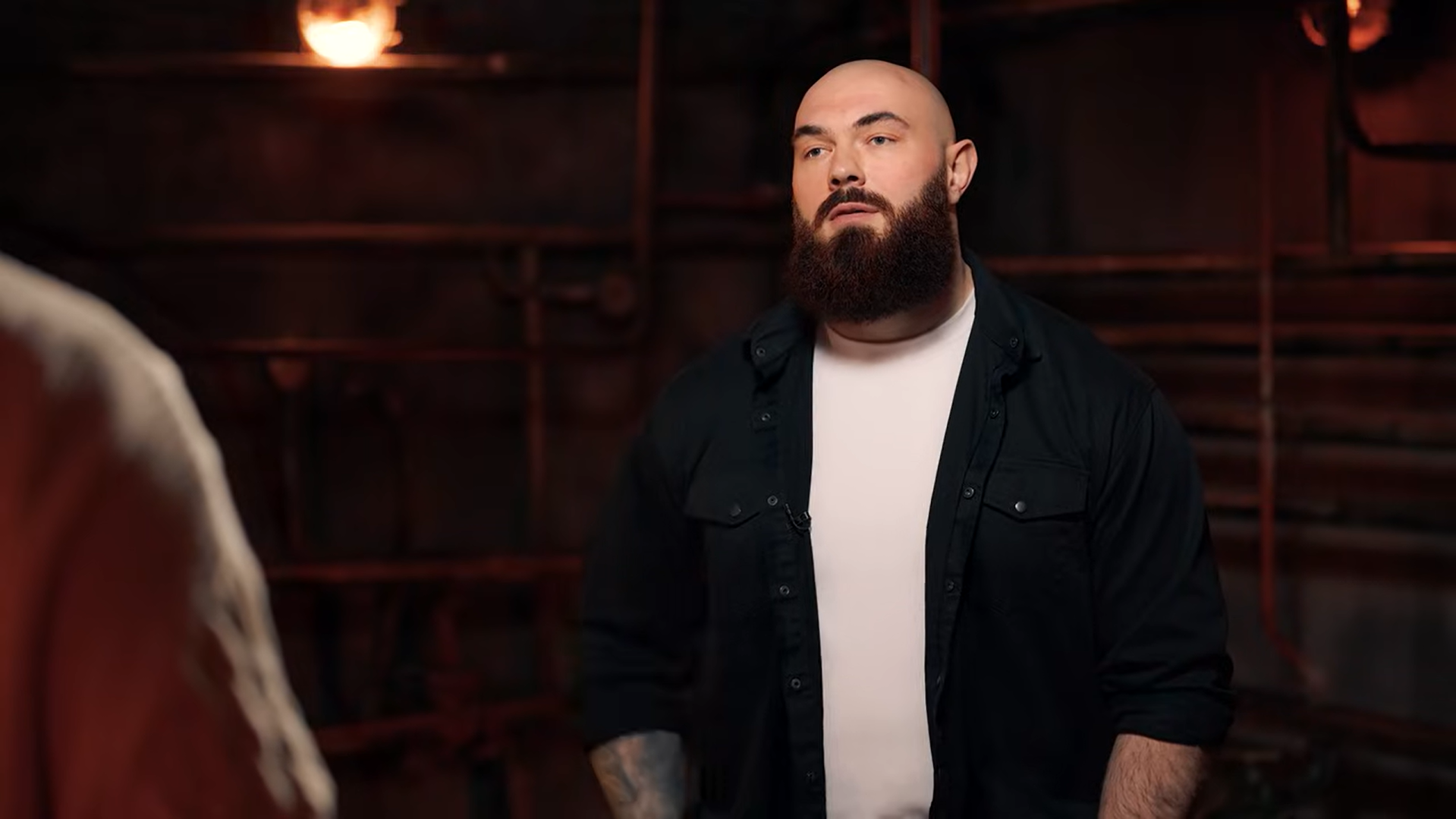 Растратил $300 тысяч: самый сильный человек мира раскрыл, сколько платят за победу на соревнованиях и почему до сих пор ездит на бюджетном авто