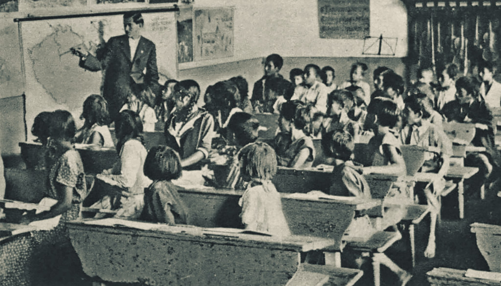 У мережі показали школу для ромів в Ужгороді в 1930-х: унікальні фото