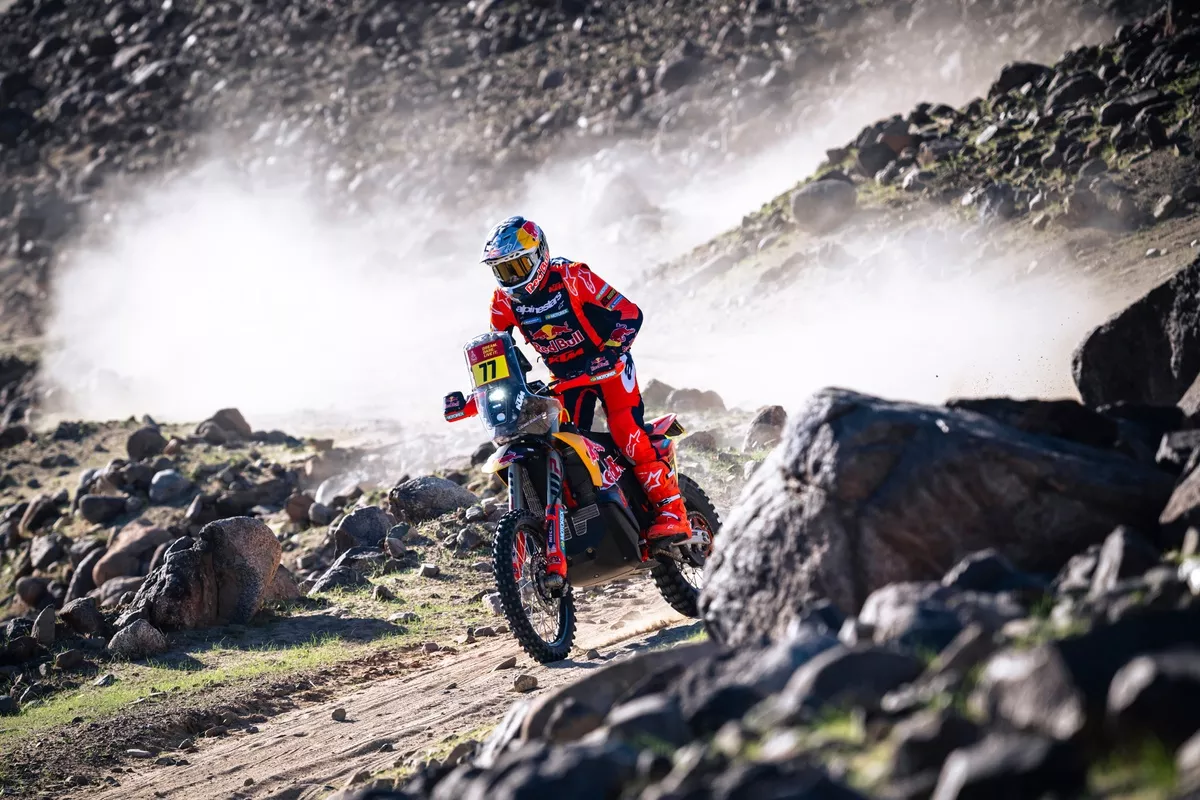 8000 километров песка и скорости: что такое ралли "Дакар", которое стартует сегодня