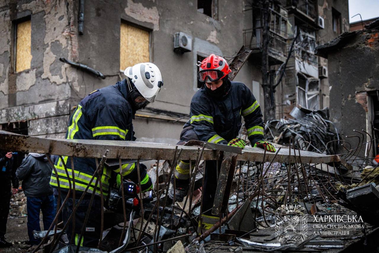 Пошкоджено понад 30 будинків і лікарню: останні фото з місця прильоту "Іскандерів" у Харкові