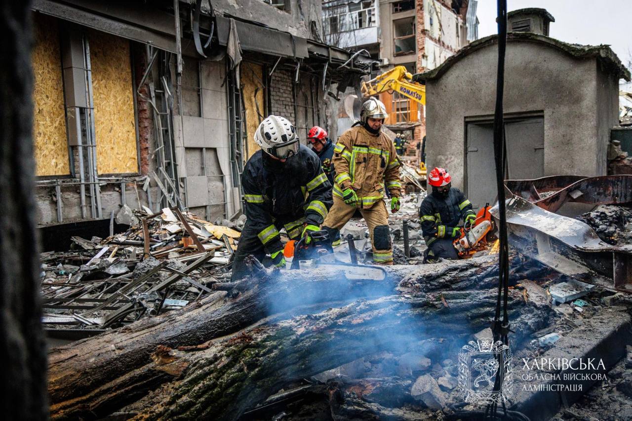 Пошкоджено понад 30 будинків і лікарню: останні фото з місця прильоту "Іскандерів" у Харкові