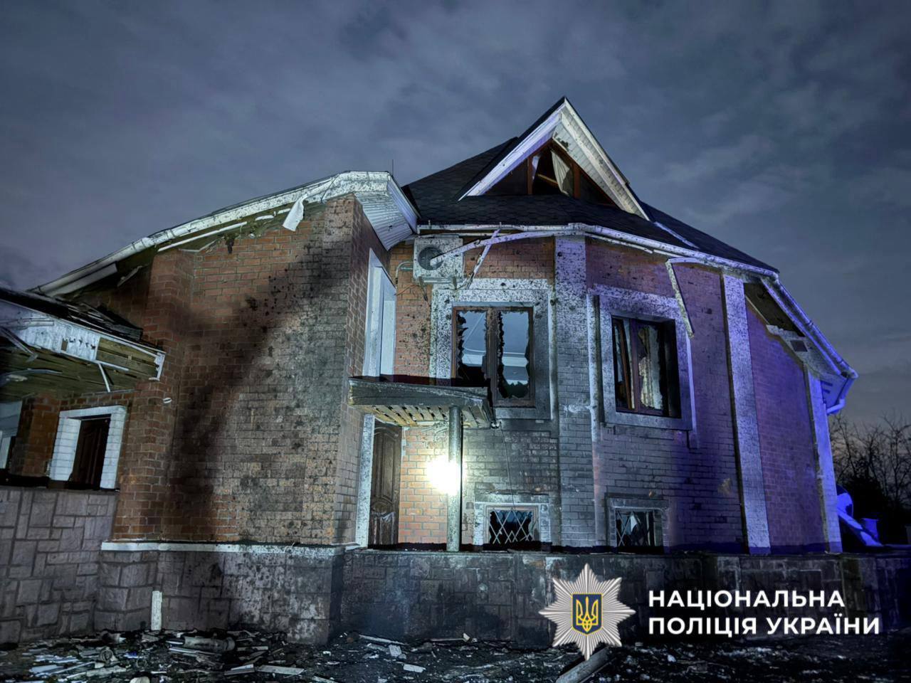 Есть повреждения: в КОВА рассказали подробности о последствиях очередного удара РФ по Киевской области. Фото