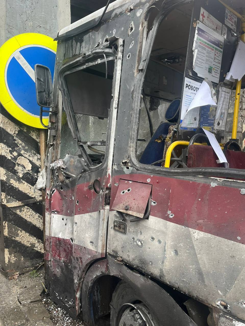 Російські війська обстріляли Херсон – загинув водій громадського транспорту, ще п'ятеро людей дістали поранення