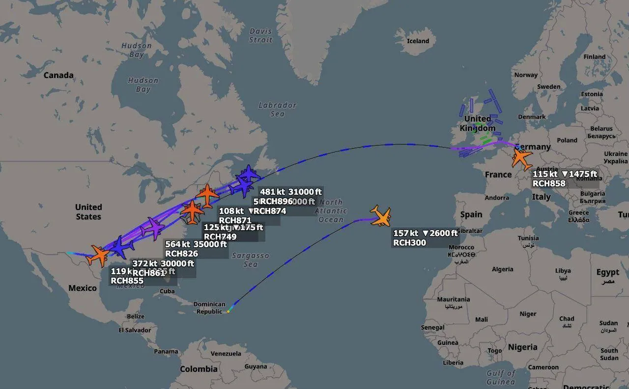 США і союзники масово перекидають бойову авіацію на Близький Схід, з Ірану відбуваються підозрілі рейси у Москву: що відбувається