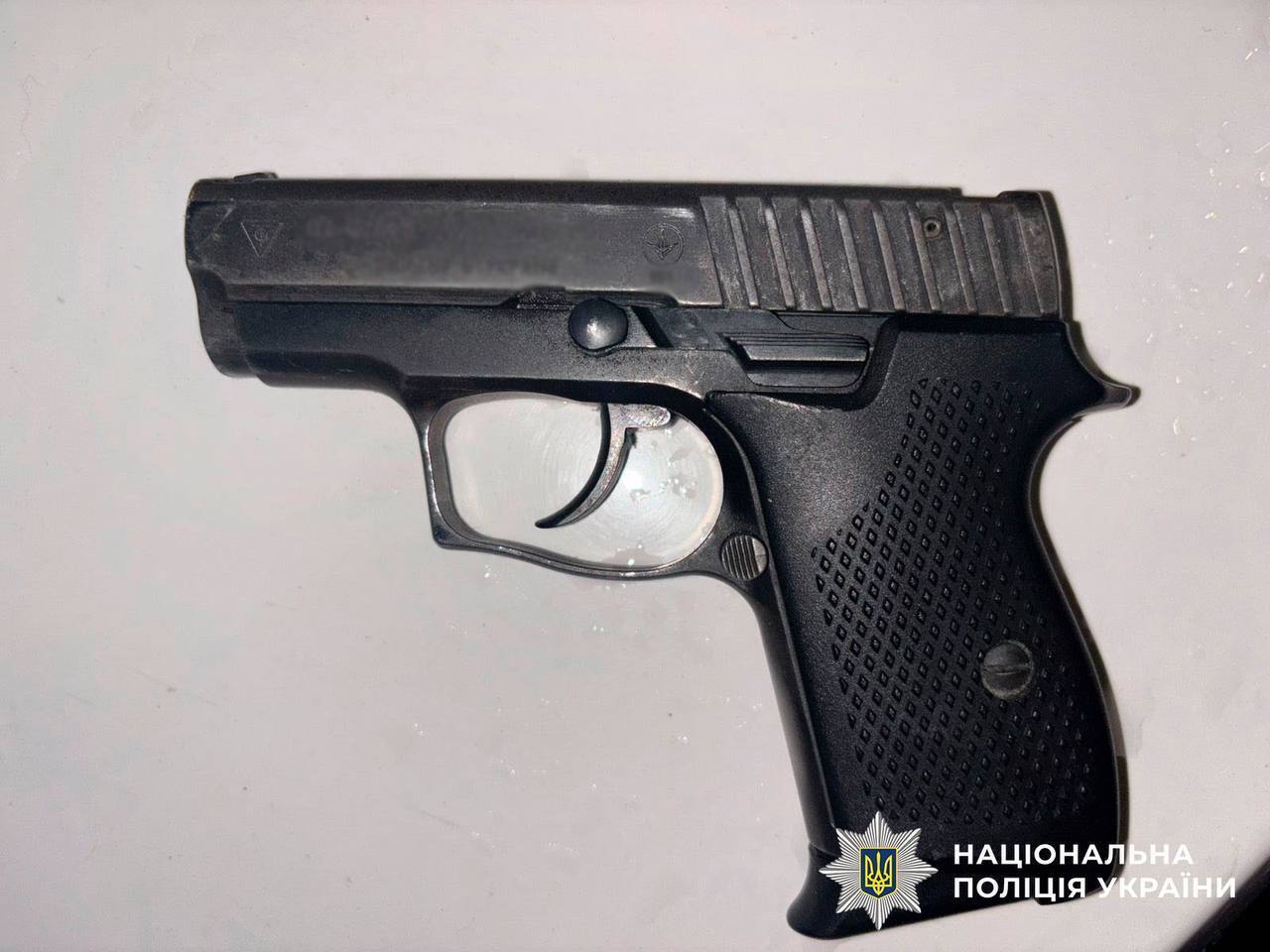 У Києві водій Porsche влаштував масову ДТП, а потім почав стріляти. Подробиці та фото