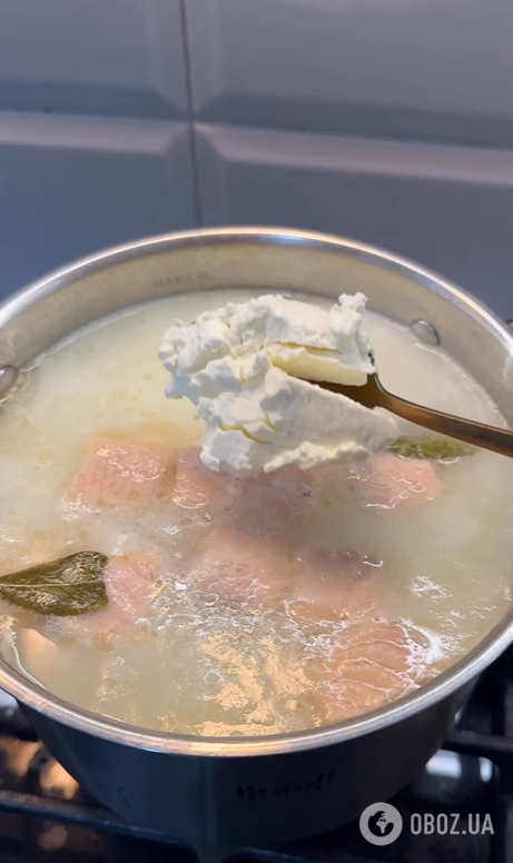 Швидкий зігріваючий суп з рибою: ідеальна страва для періоду холодів