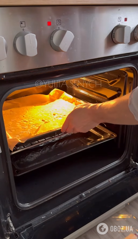 Сладкий рулет к чаю из натертых яблок: делимся простым рецептом