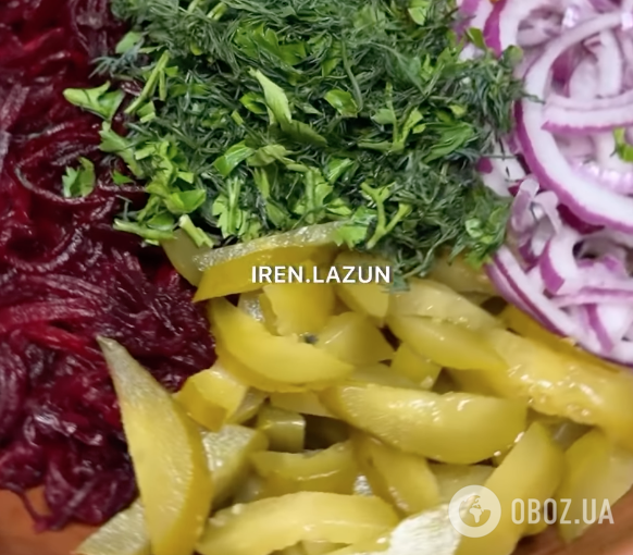 Смачніше, ніж вінегрет: корисний салат із буряка з кукурудзою та солоними огірками