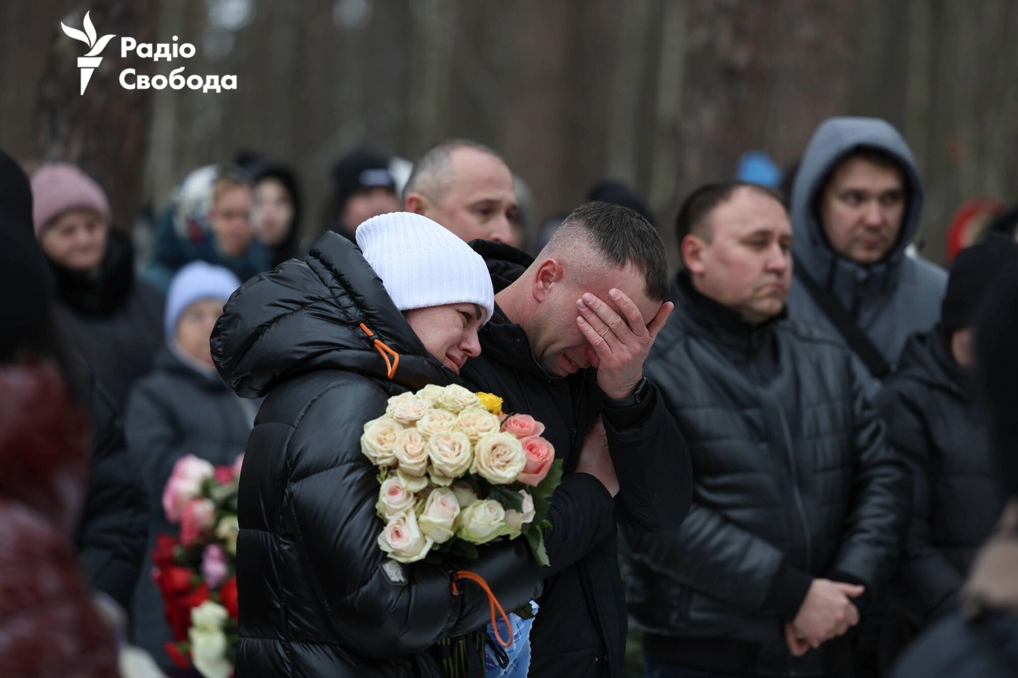 "Любила життя і своїх діточок": на Київщині попрощалися з жінкою, яку разом з чоловіком вбив російський дрон. Фото