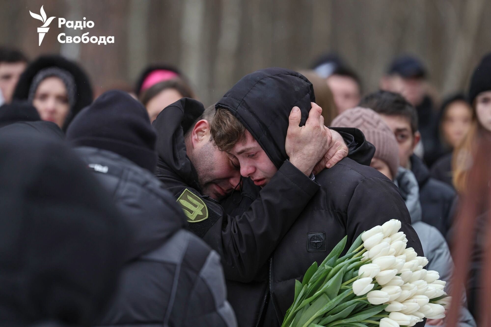 "Любила життя і своїх діточок": на Київщині попрощалися з жінкою, яку разом з чоловіком вбив російський дрон. Фото