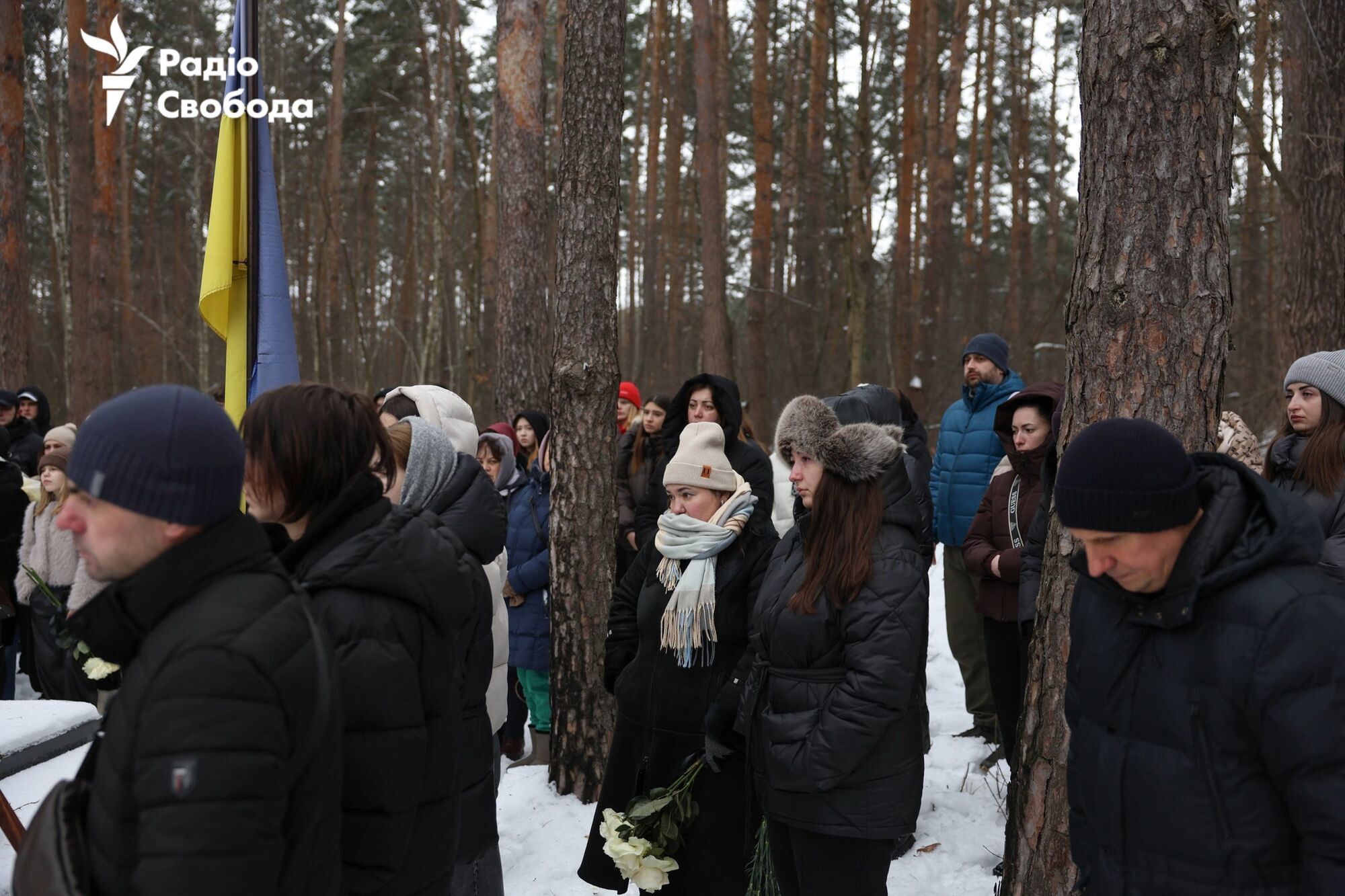 "Любила життя і своїх діточок": на Київщині попрощалися з жінкою, яку разом з чоловіком вбив російський дрон. Фото