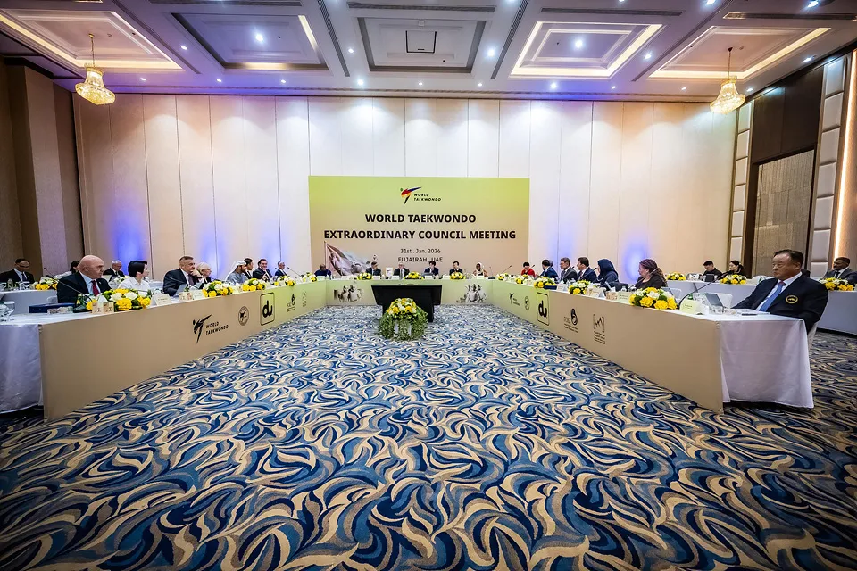 Нейтральный статус снят. Россию допустили со своими флагом и гимном во всех возрастных категориях ко всем международным соревнованиям по тхэквондо