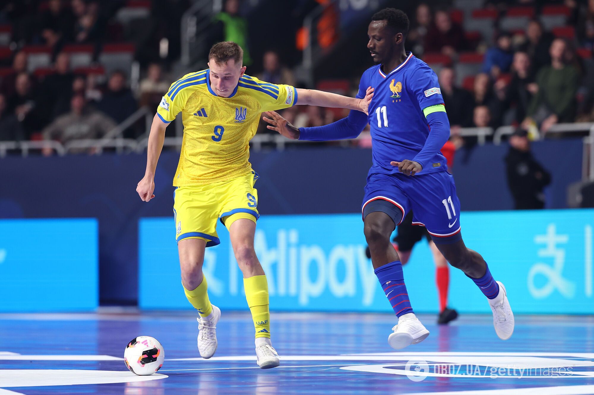 Збірна України перевернула гру з Францією, але не змогла вийти до півфіналу чемпіонату Європи з футзалу. Відео