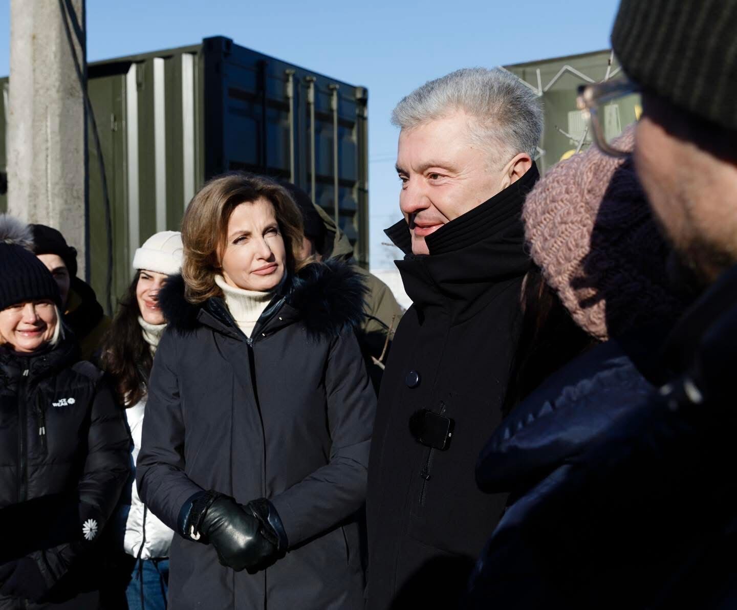 На Теремках і Троєщині запрацювали пункти допомоги киянам. Порошенко розповів, де вони знаходяться