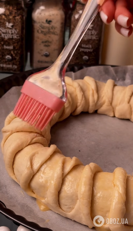 Сытный слоеный пирог с грибами и сыром: как приготовить