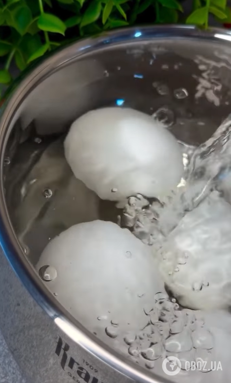 Який смачний салат приготувати з печінкою: страва на кожен день і для святкового столу