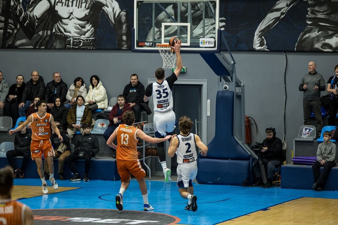 "Днепр" обыграл "Черкаськи Мавпы", поражение "Киев-Баскета". Результаты Суперлиги GGET 31 января