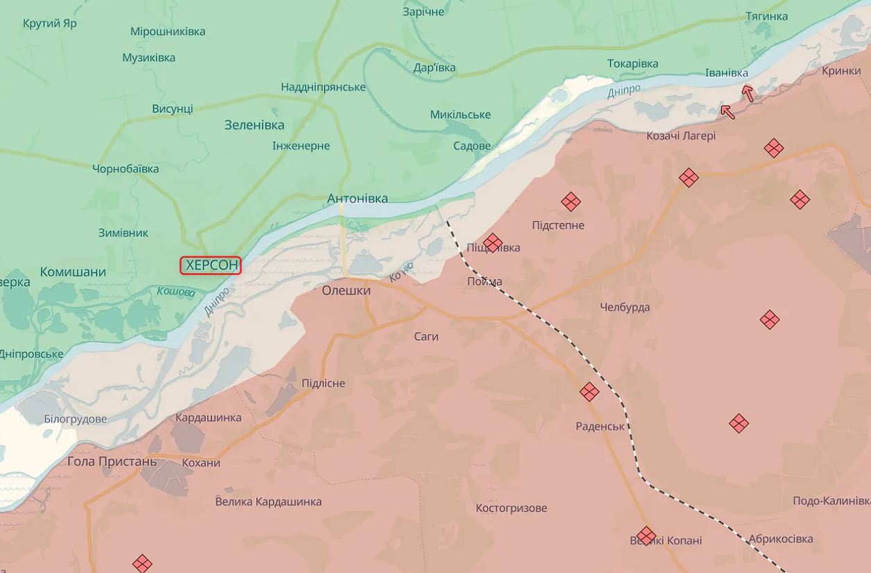 Окупанти вдарили по Херсону: постраждали четверо людей