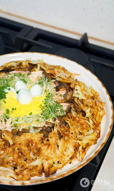 Салат "Гніздо" з куркою та печерицями: як приготувати страву з ефектною подачою