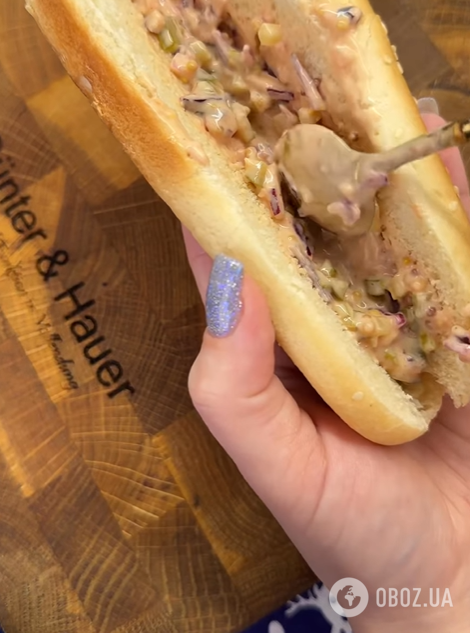 Вкусные домашние хот-доги с сырной курицей: как приготовить