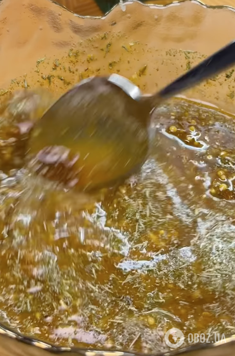 Тушковані курячі стегенця з апельсинами та медом: м'ясо вийде дуже соковитим і м'яким