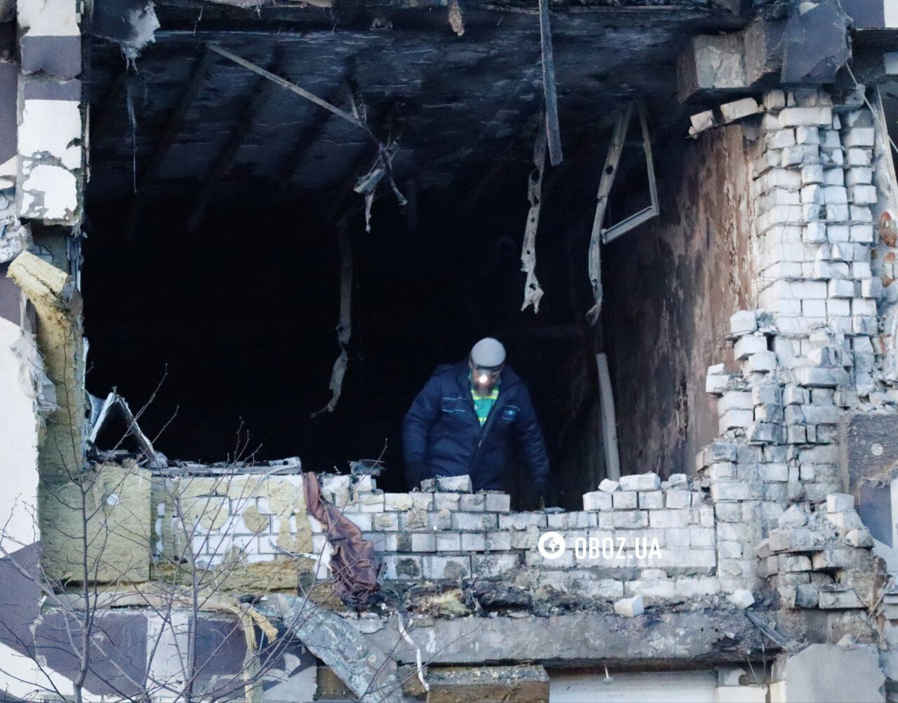 Росія вдарила по Києву: пошкоджено медзаклад, є жертва та постраждалі. Фото та відео