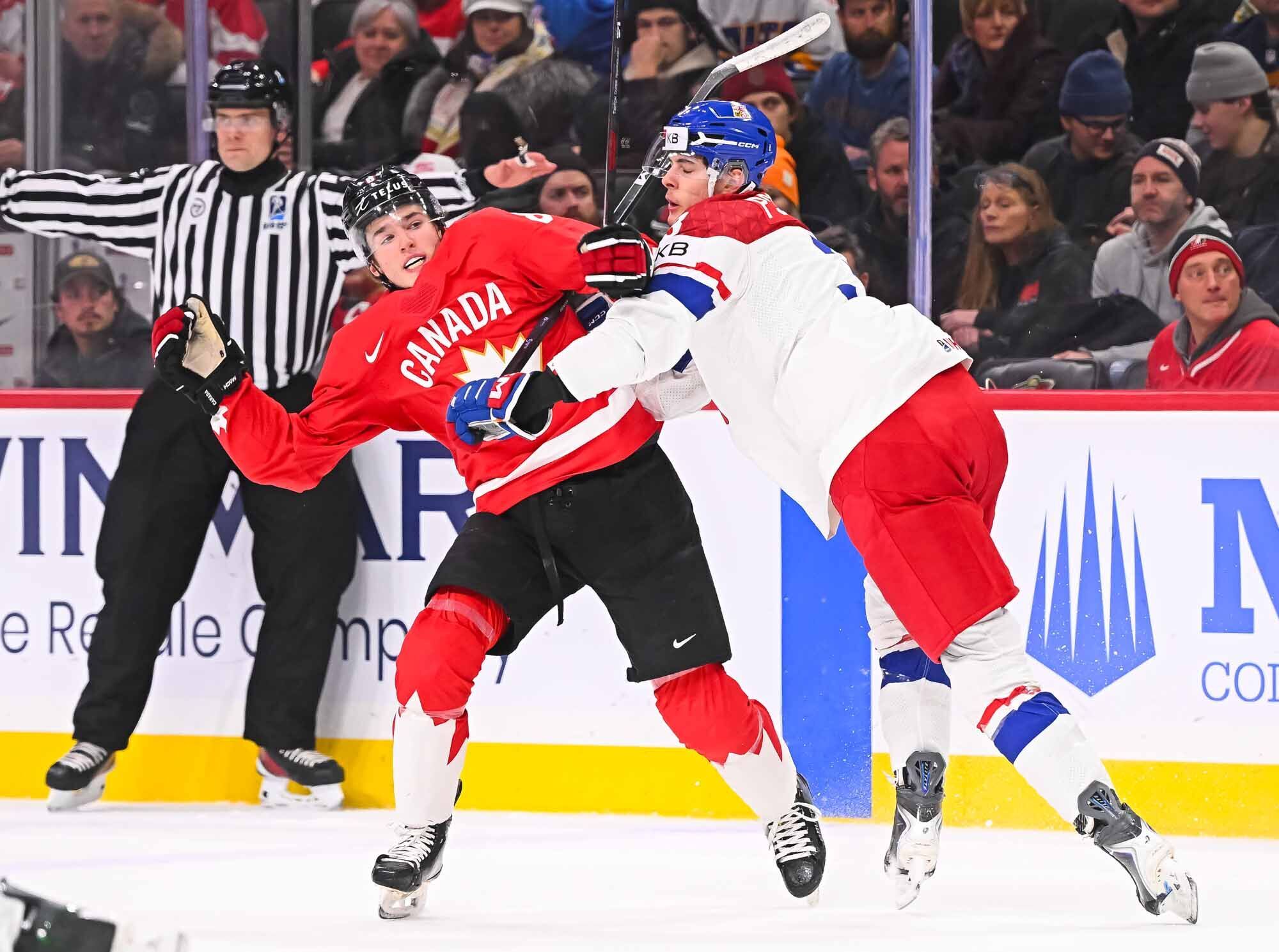 Канада пропустила 6 шайб и сенсационно вылетела с МЧМ по хоккею. Видео