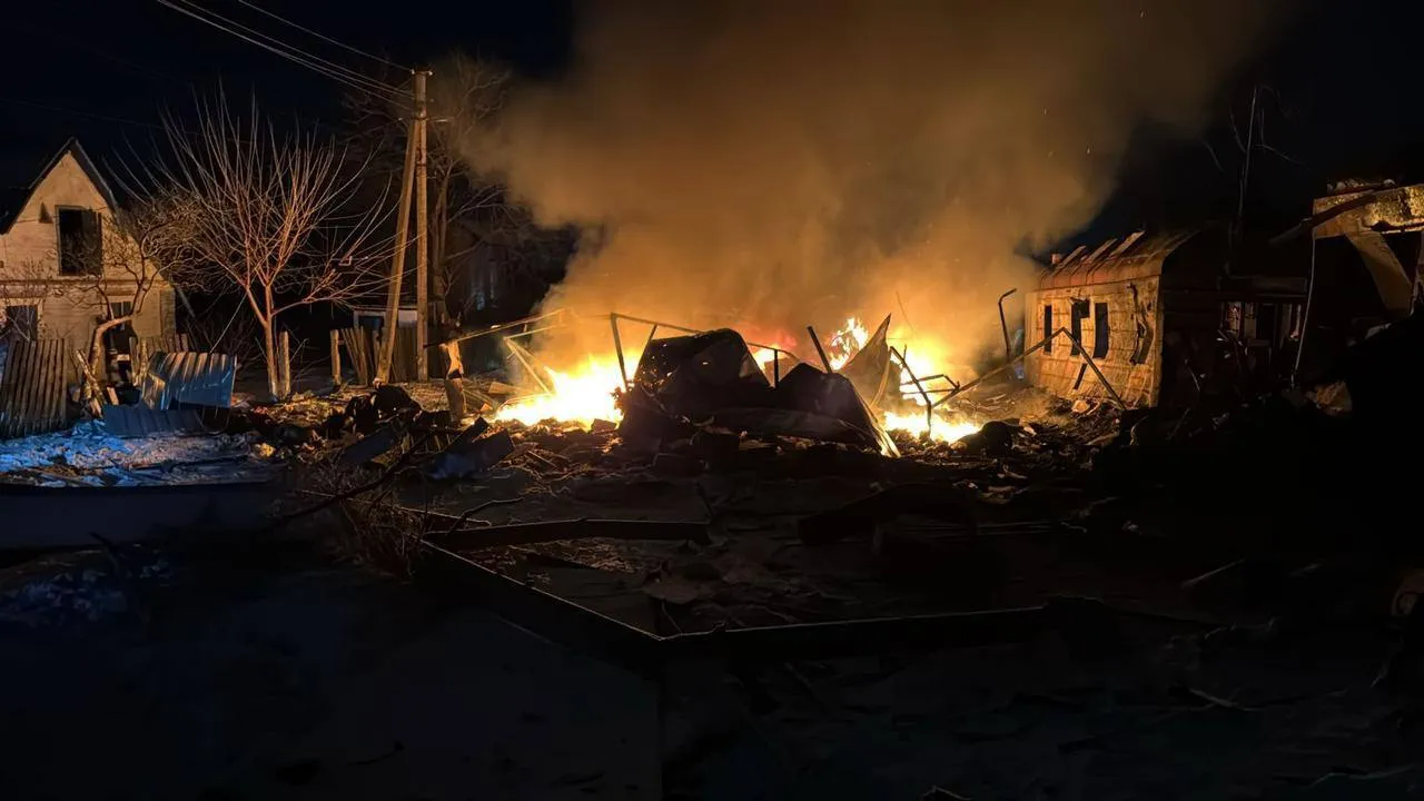 Під ударом – житлові будинки та критична інфраструктура: Росія атакувала Київщину, є загиблий. Фото