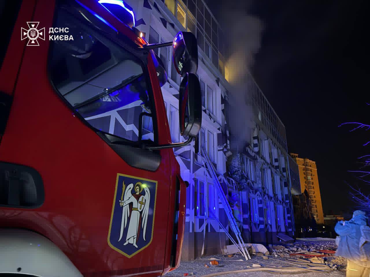 "ППО потрібно щодня": Зеленський відреагував на удар РФ по лікарні в Києві і звернувся до партнерів