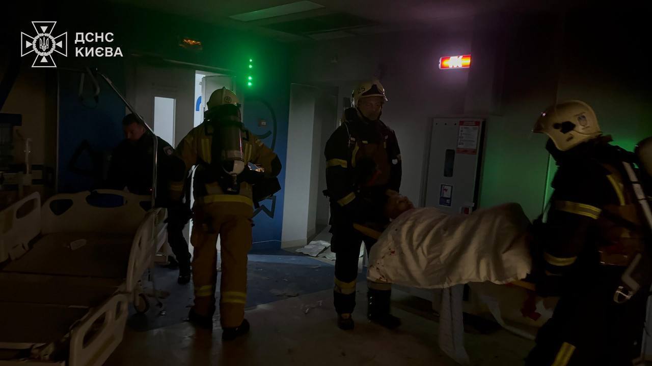 "ППО потрібно щодня": Зеленський відреагував на удар РФ по лікарні в Києві і звернувся до партнерів