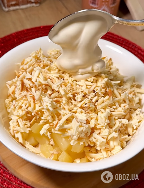 Вкусный салат с курицей и ананасами для праздничного стола и на каждый день: понадобится всего четыре ингредиента