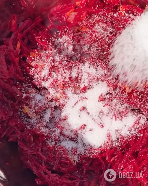 Автентичний український борщ із "димком", наче з печі: ділимося рецептом і розповідаємо, що додати