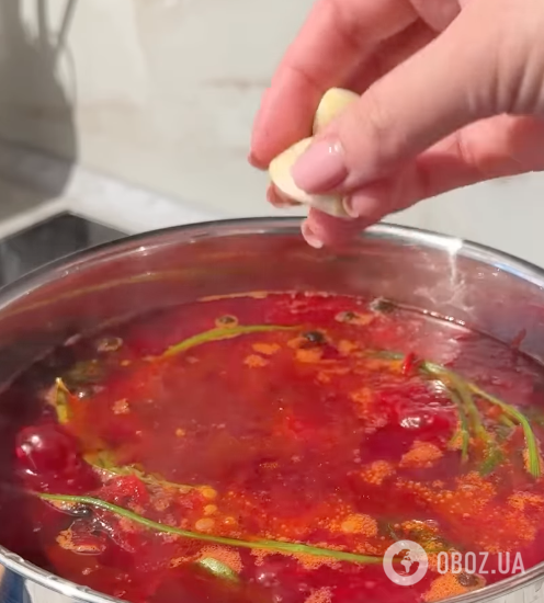 Автентичний український борщ із "димком", наче з печі: ділимося рецептом і розповідаємо, що додати