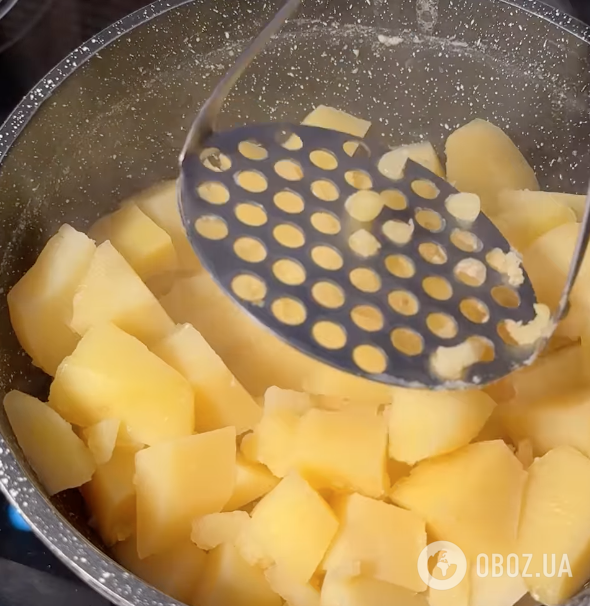Як правильно готувати картопляне пюре і які два продукти обов'язково потрібно додати: ділимося рецептом