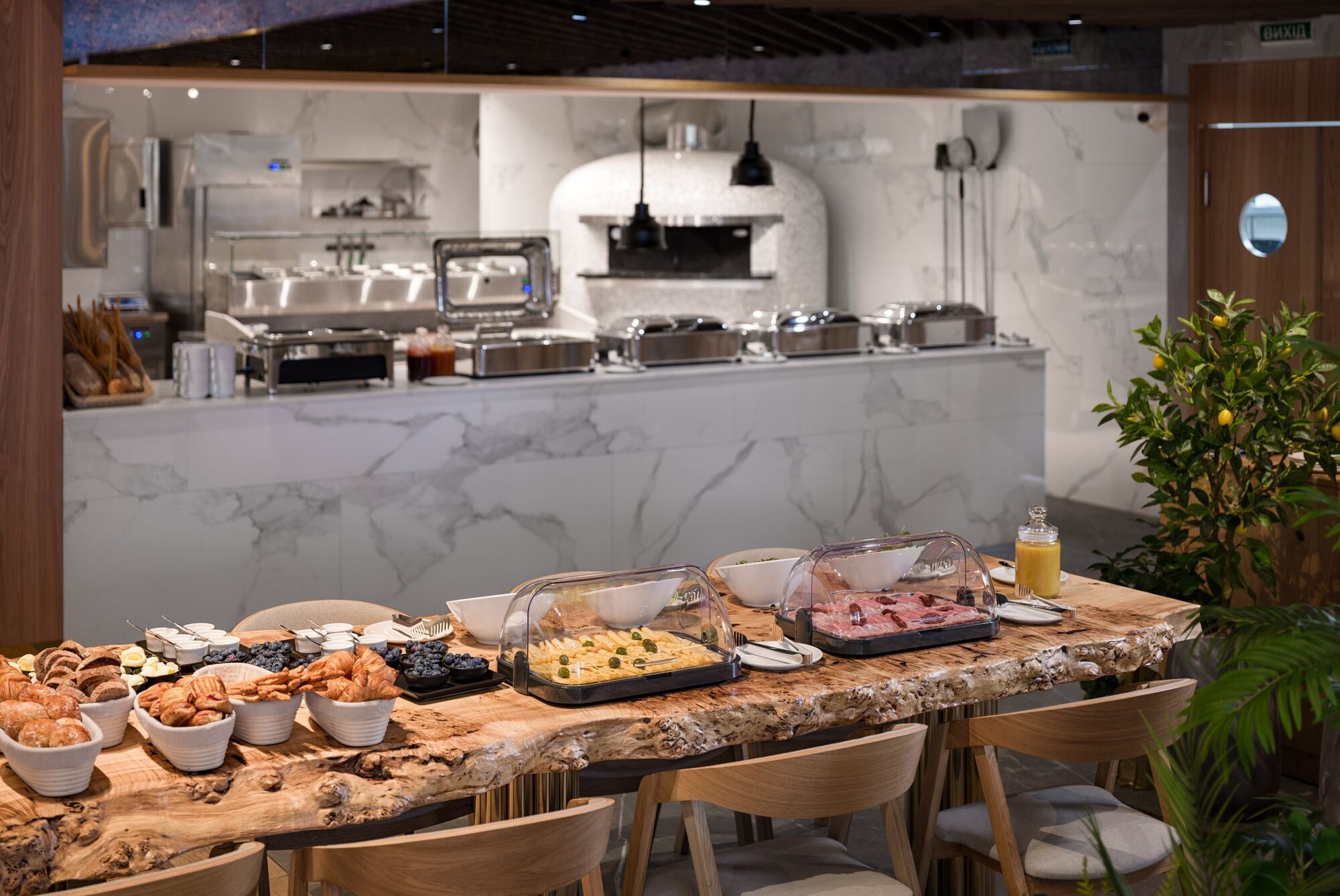 Кухня як основа туристичної популярності: Apartel Uzhhorod завойовує визнання у мандрівників своєю концепцією