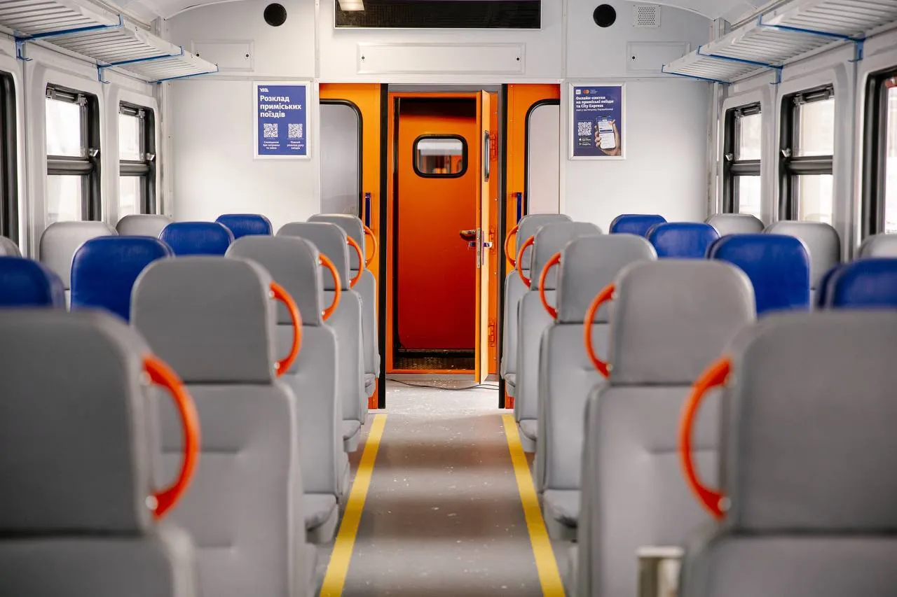 Как выглядит обновленный поезд внутри