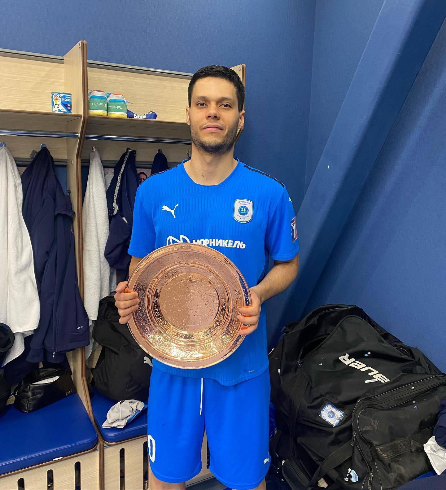 Бразильський переможець Ліги чемпіонів, який вирішив заробити в Росії, помер в аеропорту Ухти