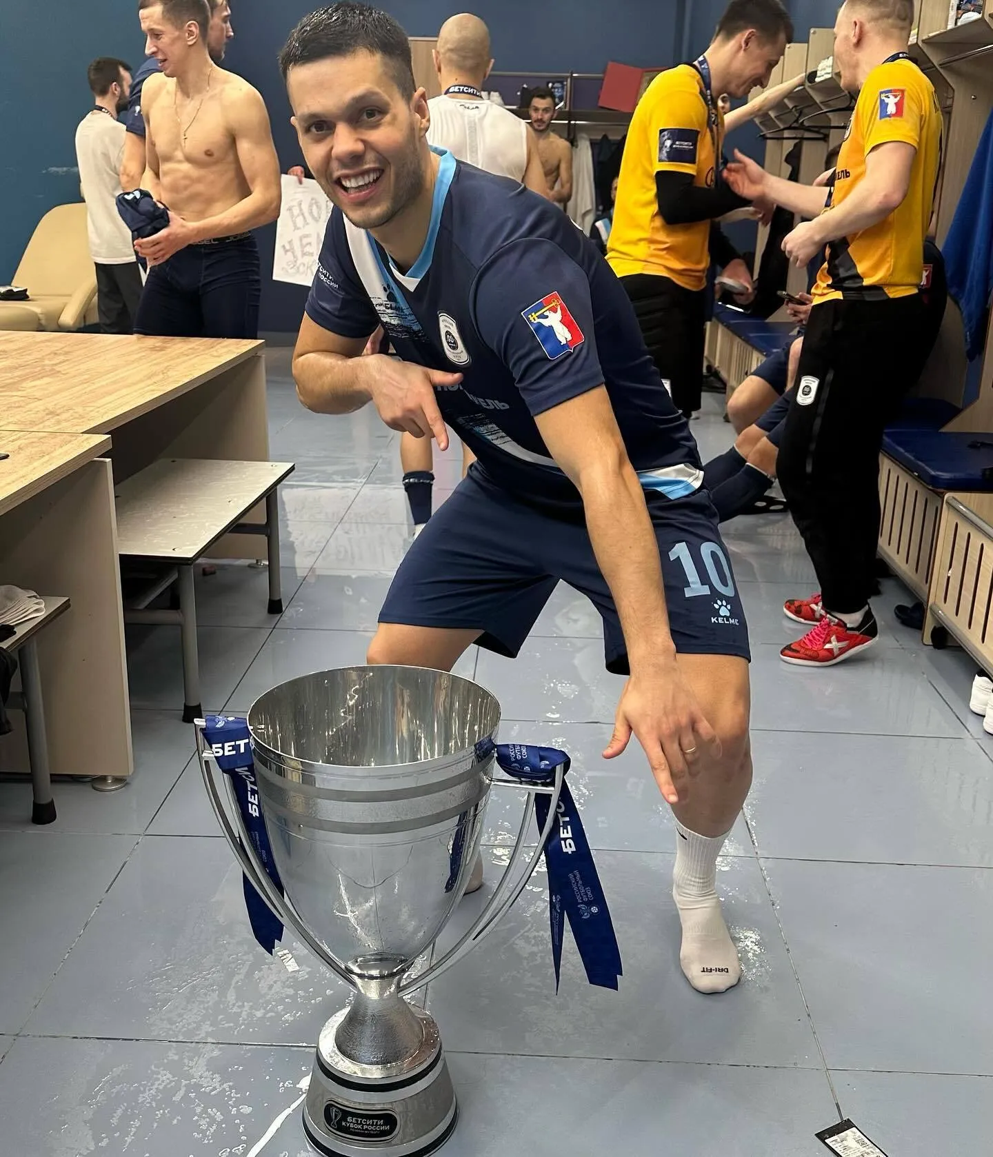 Бразильський переможець Ліги чемпіонів, який вирішив заробити в Росії, помер в аеропорту Ухти