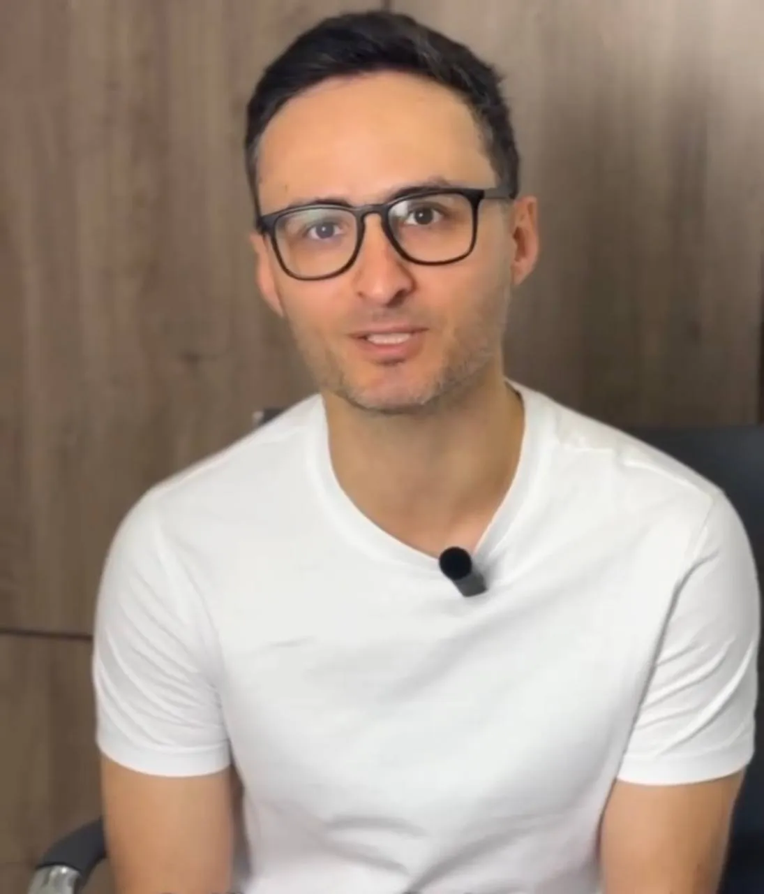 Посивів і відростив бороду: зірка проєктів "Кварталу 95" Ігор Ласточкін змінився до невпізнання на війні. Рідкісне фото