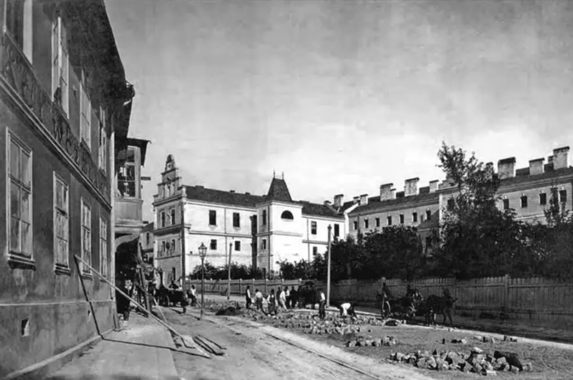 Яким був Львів у ХІХ столітті: історичне фото