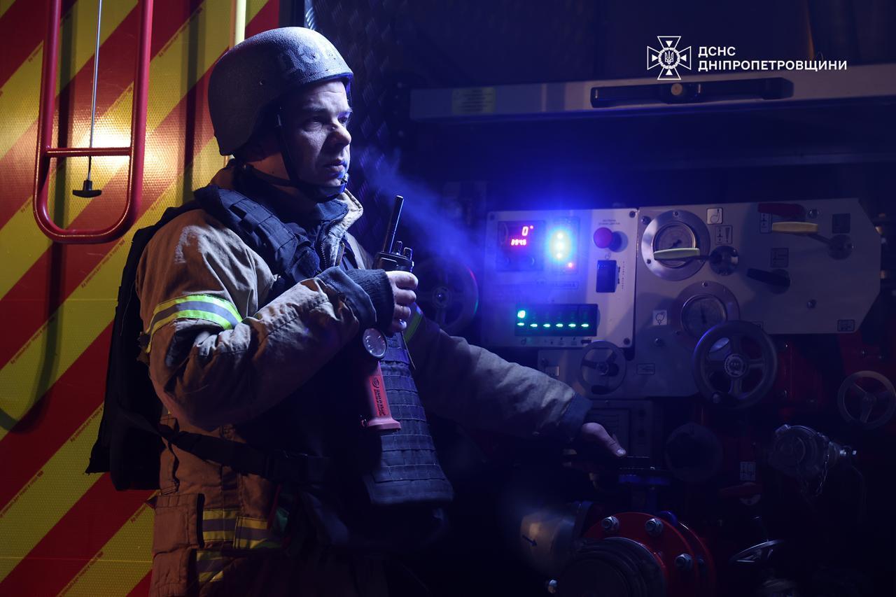 Росія атакувала дронами Дніпро: пошкоджено житлові будинки та навчальні заклади, серед поранених – діти. Фото та відео