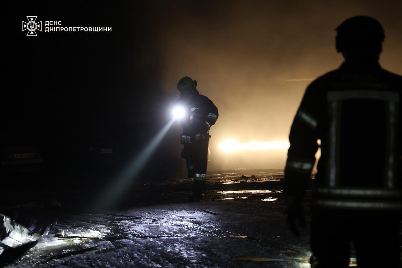 Росія атакувала дронами Дніпро: пошкоджено житлові будинки та навчальні заклади, серед поранених – діти. Фото та відео