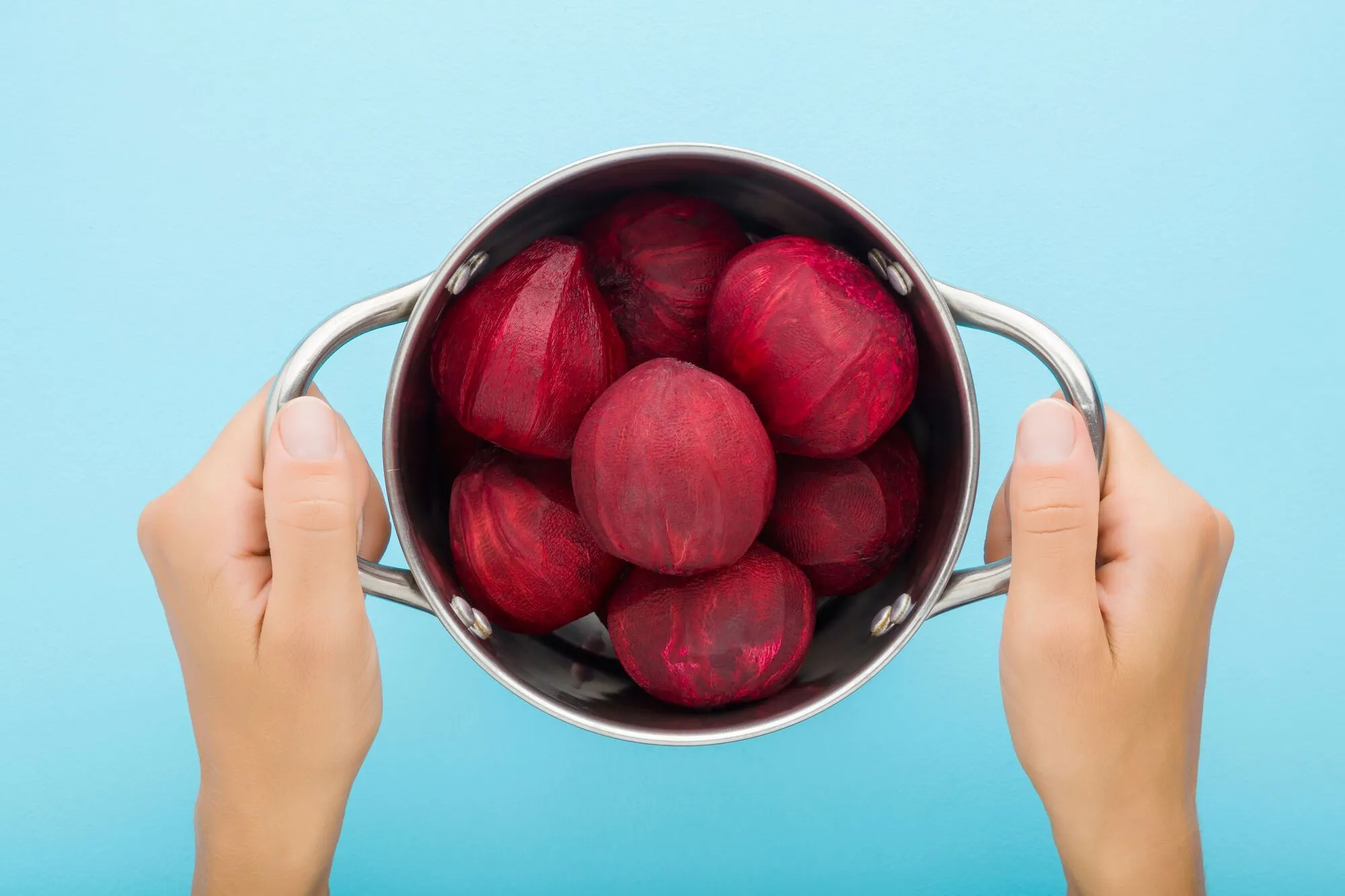 Что добавить в воду, чтобы свекла быстро сварилась: всего один простой ингредиент