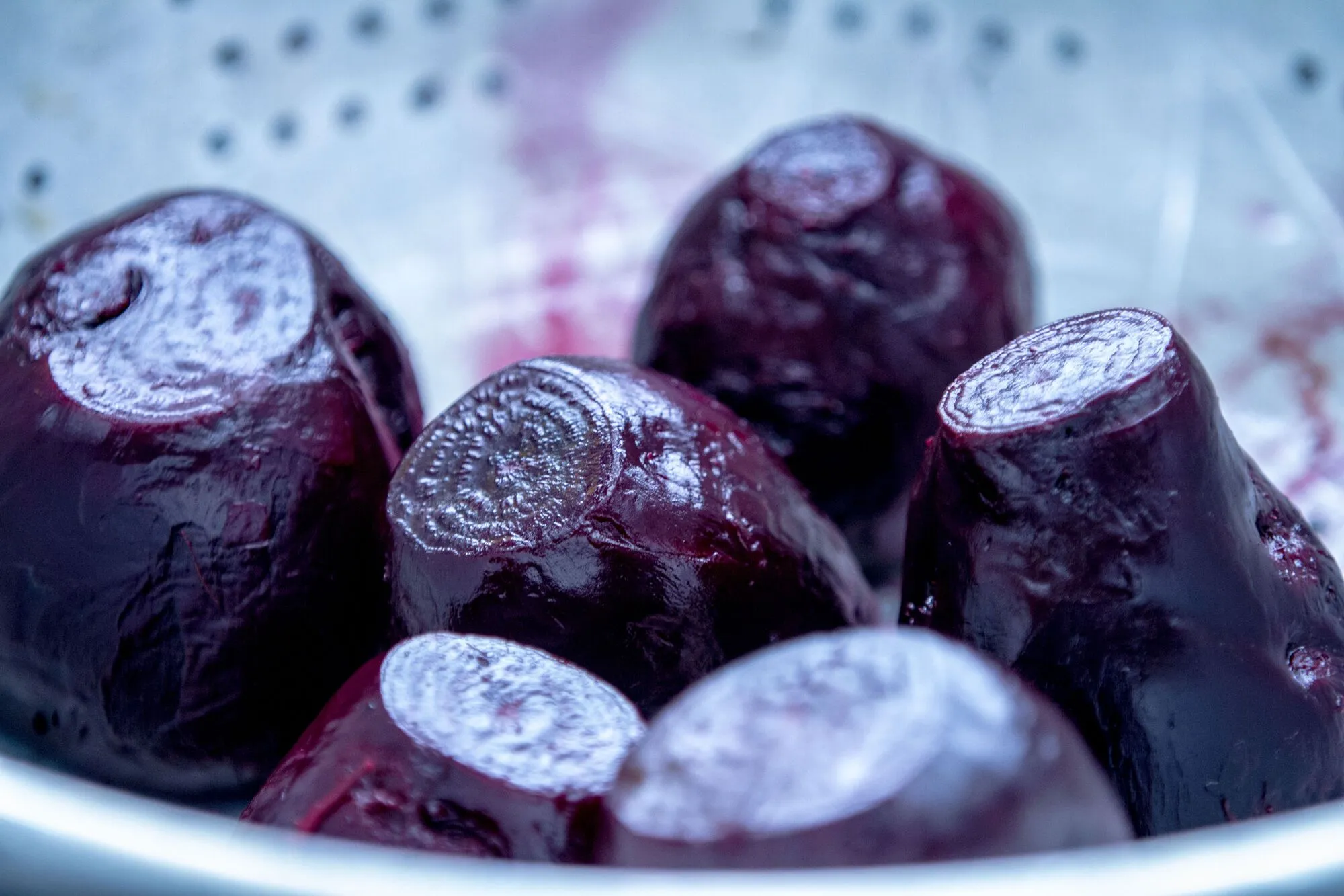 Что добавить в воду, чтобы свекла быстро сварилась: всего один простой ингредиент
